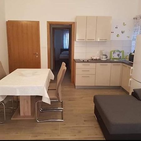 Apartmani Dada Starigrad Paklenica Exterior photo