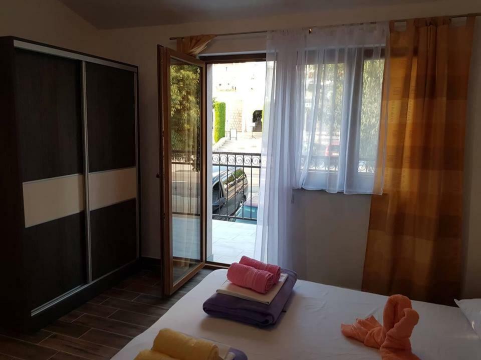 Apartmani Dada Starigrad Paklenica Exterior photo