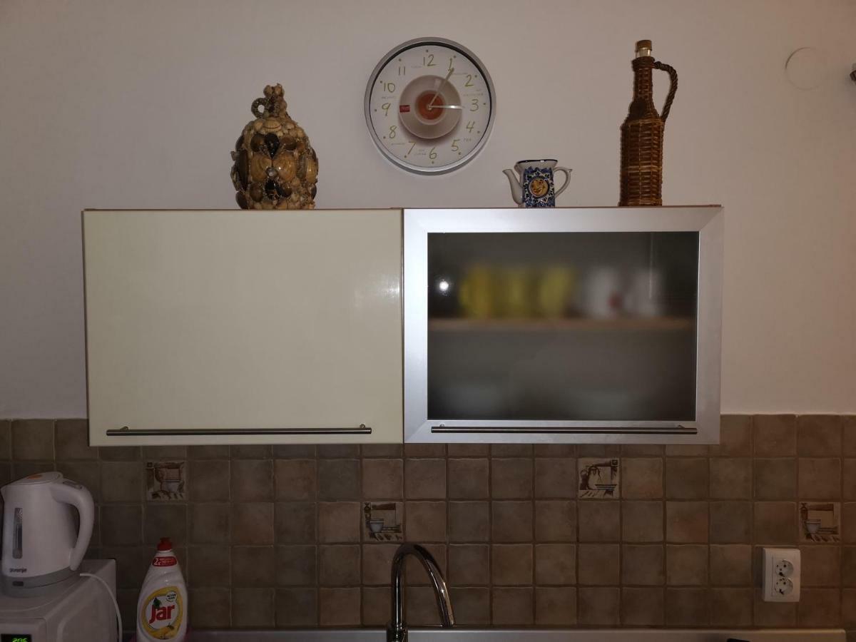 Apartmani Dada Starigrad Paklenica Exterior photo