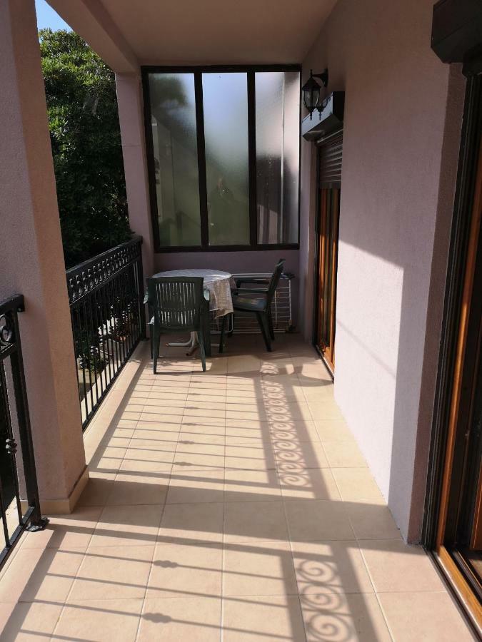 Apartmani Dada Starigrad Paklenica Exterior photo