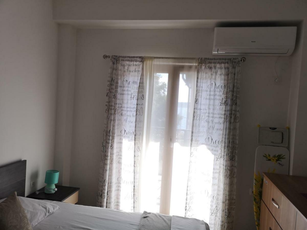Apartmani Dada Starigrad Paklenica Exterior photo