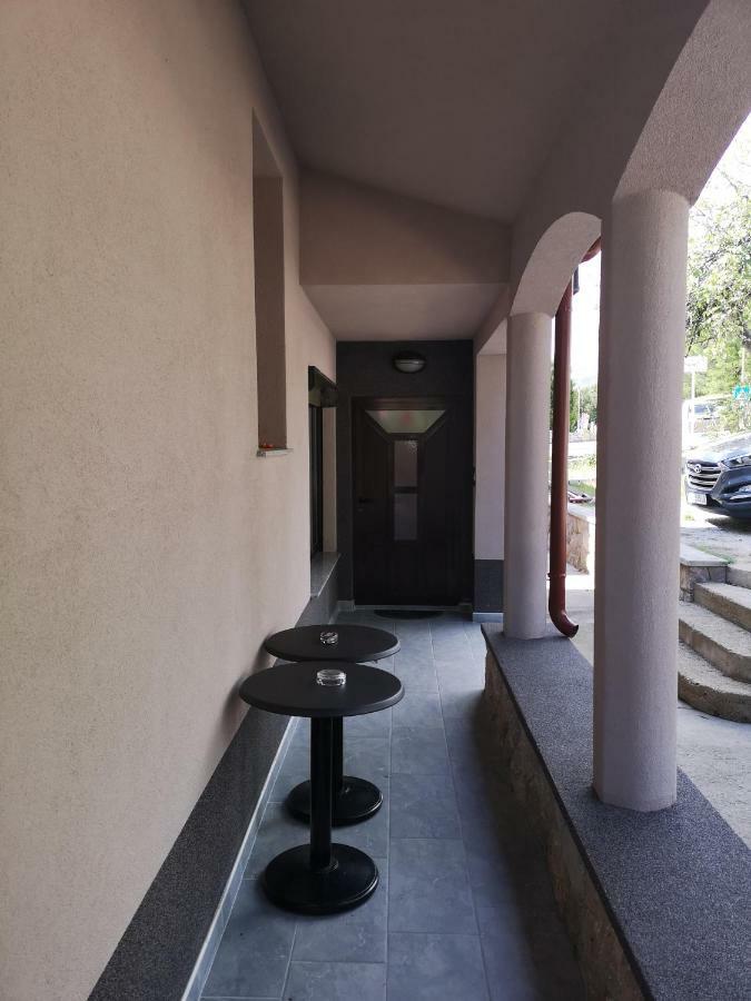 Apartmani Dada Starigrad Paklenica Exterior photo
