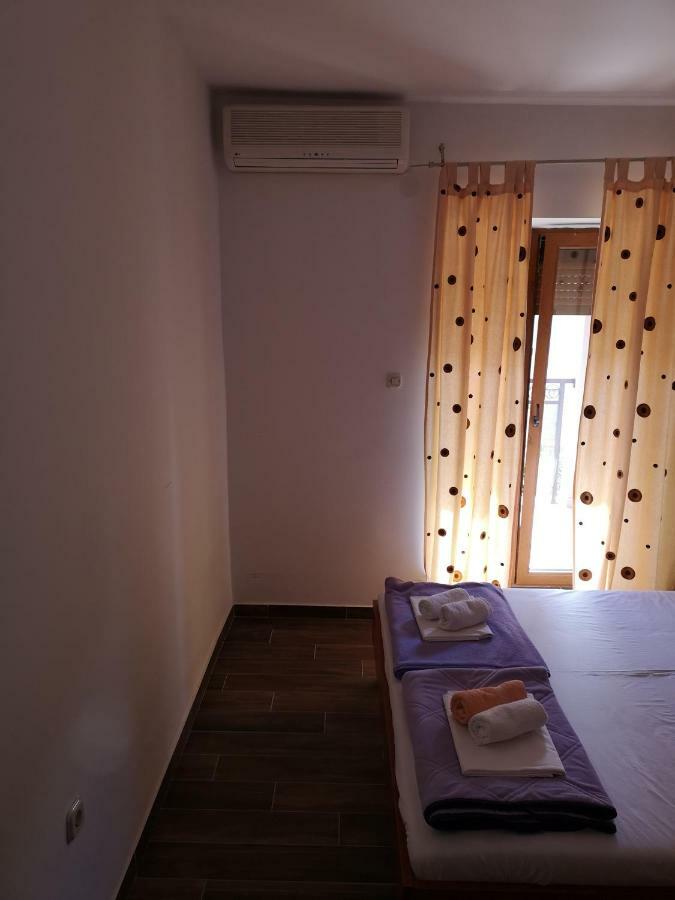 Apartmani Dada Starigrad Paklenica Exterior photo
