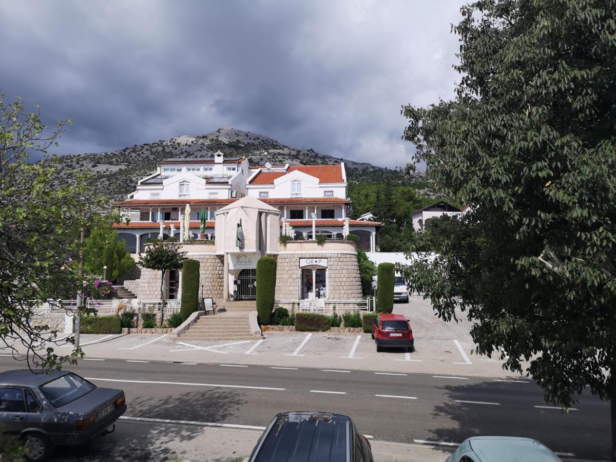 Apartmani Dada Starigrad Paklenica Exterior photo
